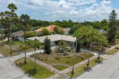 109 Ponce De Leon Boulevard, Belleair, FL 33756 - Photo 1