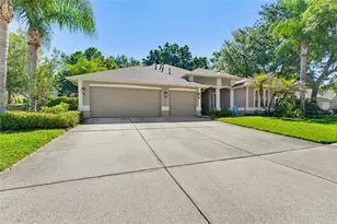 62 Camelot Ridge Dr, Brandon, FL 33511 - Photo 2