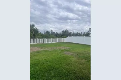 2502 Cumberland Cliff Drive, Ruskin, FL 33570 - Photo 14