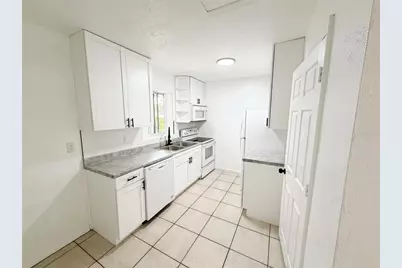 3916 E Genesee Street, Tampa, FL 33610 - Photo 4
