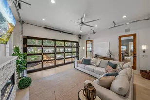 2903 W Hawthorne Rd, Tampa, FL 33611 - Photo 34