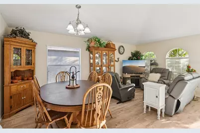 13908 Chalk Hill Place, Riverview, FL 33579 - Photo 6