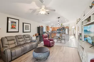 13908 Chalk Hill Pl, Riverview, FL 33579 - Photo 10