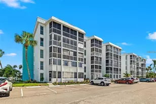 4908 38th Way S, Saint Petersburg, FL 33711 - Photo 1