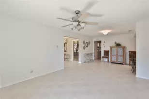 2035 Hampstead Cir, Sun City Center, FL 33573 - Photo 12