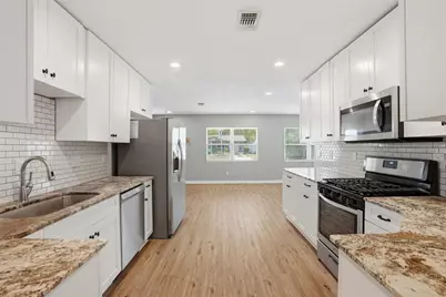 5127 4th Avenue S, Saint Petersburg, FL 33707 - Photo 12