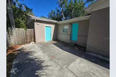 1734 39th Street S, Saint Petersburg, FL 33711 - Photo 2