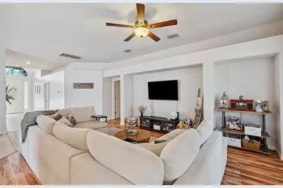 4641 Rolling Green Drive, Wesley Chapel, FL 33543 - Photo 6