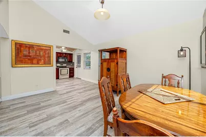 8759 Orient Way NE, Saint Petersburg, FL 33702 - Photo 16