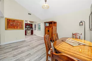8759 Orient Way NE, Saint Petersburg, FL 33702 - Photo 16