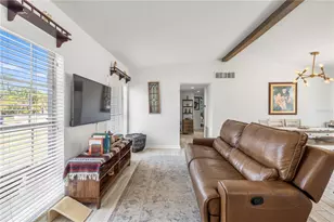 2125 W Hiawatha St, Tampa, FL 33604 - Photo 4