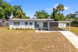2125 W Hiawatha St, Tampa, FL 33604 - Photo 1