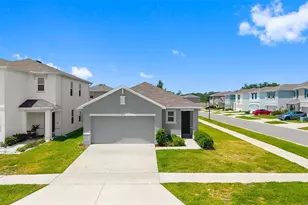 2959 Common Fig Run, Wesley Chapel, FL 33543 - Photo 2