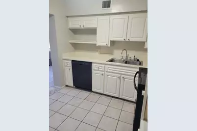 2464 Australia Way E #24, Clearwater, FL 33763 - Photo 8