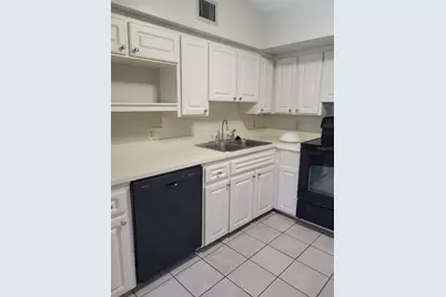 2464 Australia Way E #24, Clearwater, FL 33763 - Photo 10