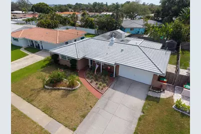 5676 Williams Boulevard, Seminole, FL 33772 - Photo 2