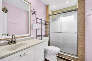 5676 Williams Blvd, Seminole, FL 33772 - Photo 28