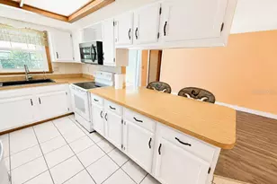 8360 Dorsey St, Spring Hill, FL 34608 - Photo 20