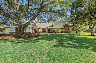 2778 St Andrews Blvd, Tarpon Springs, FL 34688 - Photo 2