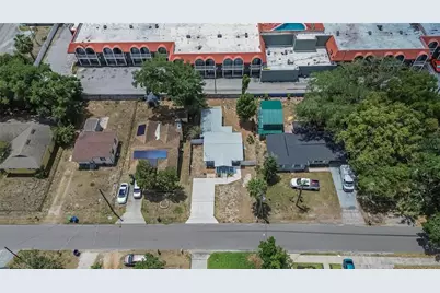 8738 N Tangerine Place, Tampa, FL 33617 - Photo 48