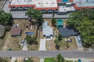 8738 N Tangerine Pl, Tampa, FL 33617 - Photo 48