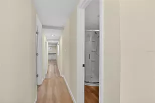 8738 N Tangerine Pl, Tampa, FL 33617 - Photo 24