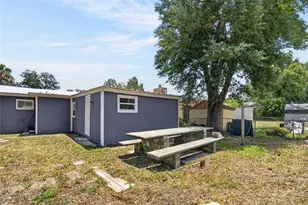8738 N Tangerine Pl, Tampa, FL 33617 - Photo 44