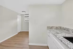 8738 N Tangerine Pl, Tampa, FL 33617 - Photo 34