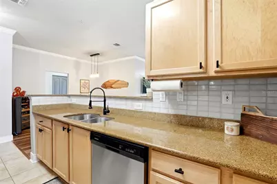 5000 Culbreath Key Way #1-108, Tampa, FL 33611 - Photo 8