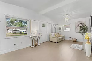 609 Fairmont Dr, Brandon, FL 33511 - Photo 12