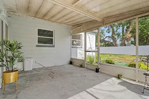 609 Fairmont Dr, Brandon, FL 33511 - Photo 32