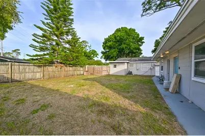 1956 McMullen Road #2, Largo, FL 33771 - Photo 4
