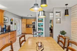 1105 55th St S, Gulfport, FL 33707 - Photo 18