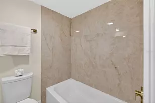 4404 Carrollwood Village Dr, Tampa, FL 33618 - Photo 34