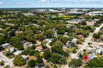 9621 N 46th Street, Tampa, FL 33617 - Photo 2