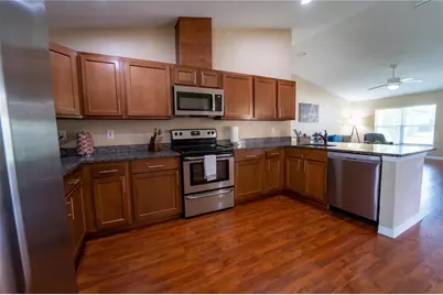 9621 N 46th Street, Tampa, FL 33617 - Photo 18