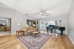 2804 Palamore Dr, Tampa, FL 33618 - Photo 12