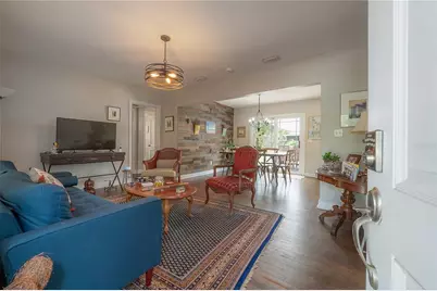 912 Cornelius Avenue, Tampa, FL 33603 - Photo 8