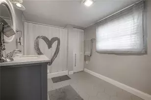 912 Cornelius Ave, Tampa, FL 33603 - Photo 26