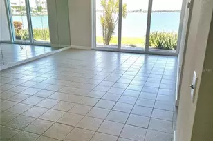7560 Bay Island Dr S, South Pasadena, FL 33707 - Photo 12