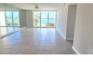 7560 Bay Island Dr S, South Pasadena, FL 33707 - Photo 6
