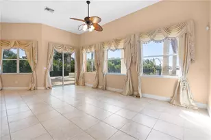 10603 Cayman Isle Ct, Tampa, FL 33647 - Photo 24