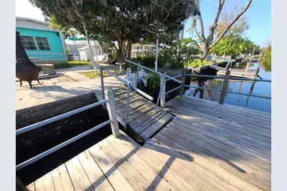 5418 Circle Drive, Weeki Wachee, FL 34607 - Photo 10