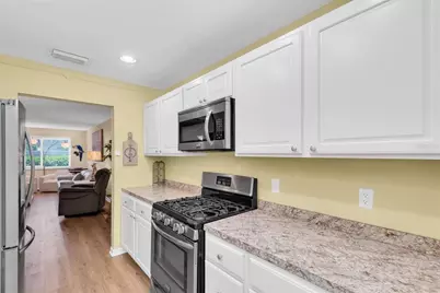 2960 59th Street S #105, Gulfport, FL 33707 - Photo 14