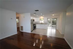 4109 E 99th Ave, Tampa, FL 33617 - Photo 4