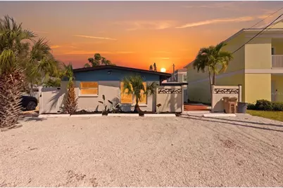 14906 N Bayshore Drive, Madeira Beach, FL 33708 - Photo 1