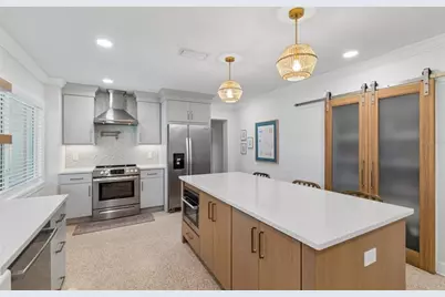 10916 Carrollwood Drive, Tampa, FL 33618 - Photo 16
