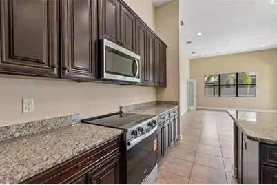 15604 Hampton, Tampa, FL 33618 - Photo 8