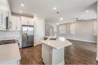 4830 Isola Court, Wesley Chapel, FL 33543 - Photo 4