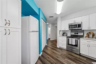 6085 Bahia Del Mar Blvd, Saint Petersburg, FL 33715 - Photo 10
